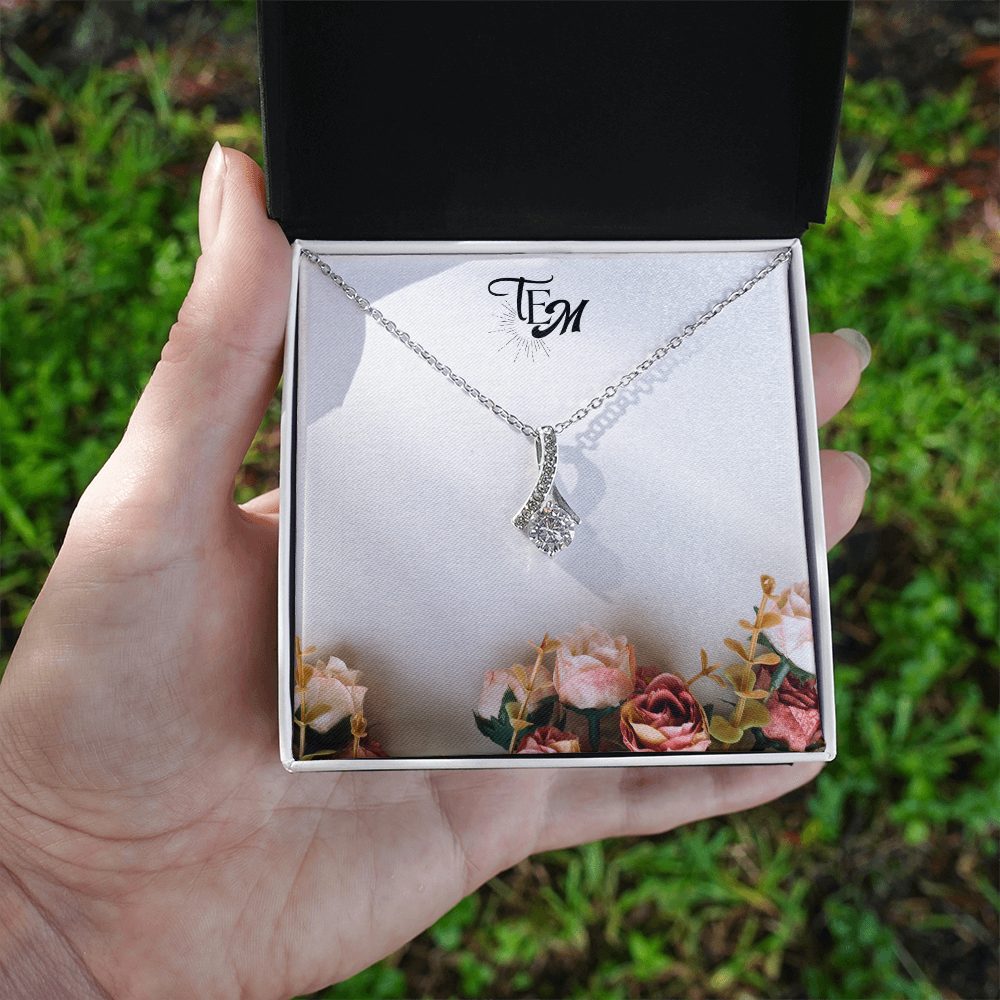 The Alluring Beauty Necklace
